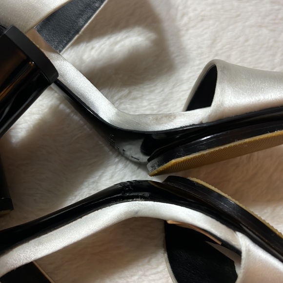 Calvin Klein Collection - Picture 9 of 10